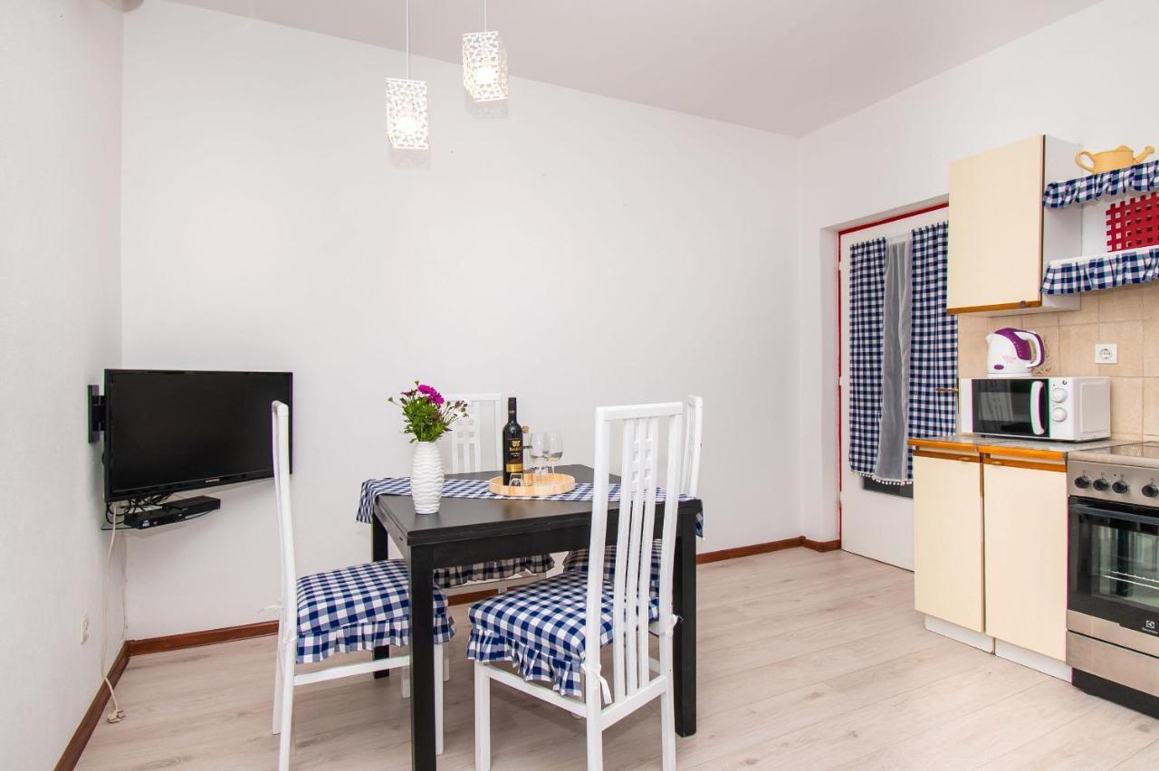 Apartments Happy Place Водице Екстер'єр фото