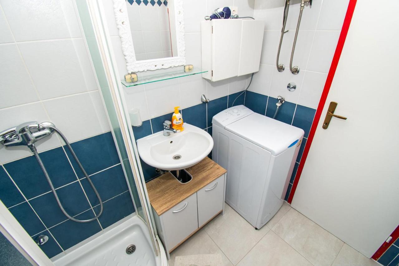 Apartments Happy Place Водице Екстер'єр фото