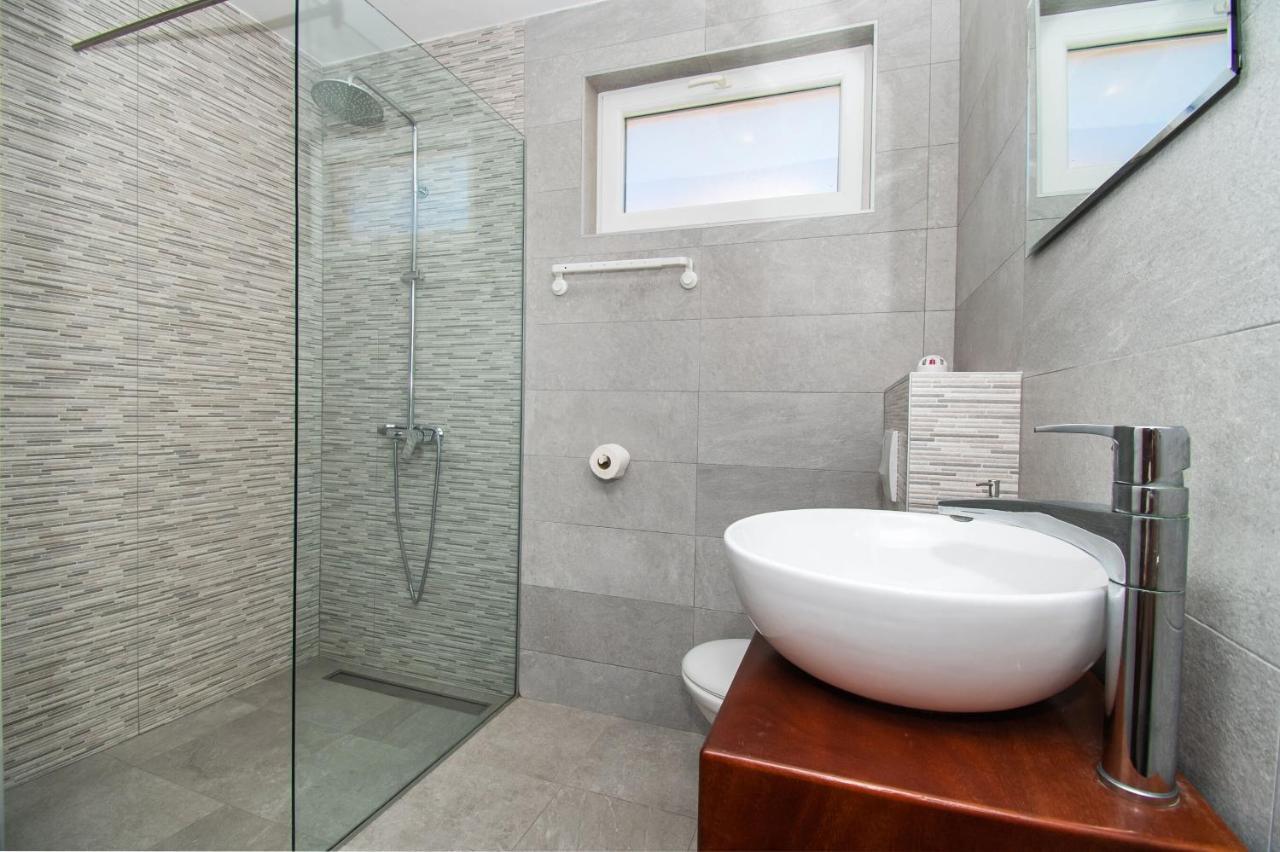 Apartments Happy Place Водице Екстер'єр фото