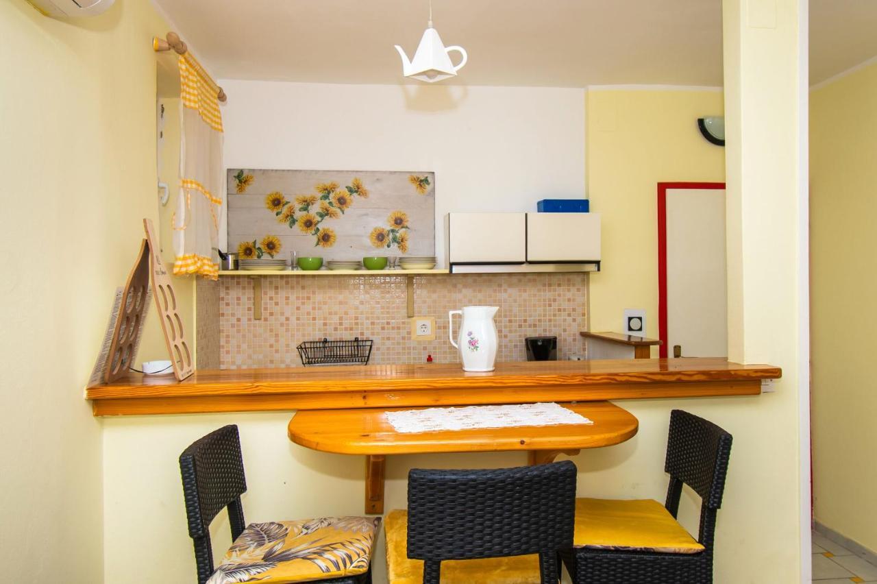 Apartments Happy Place Водице Екстер'єр фото